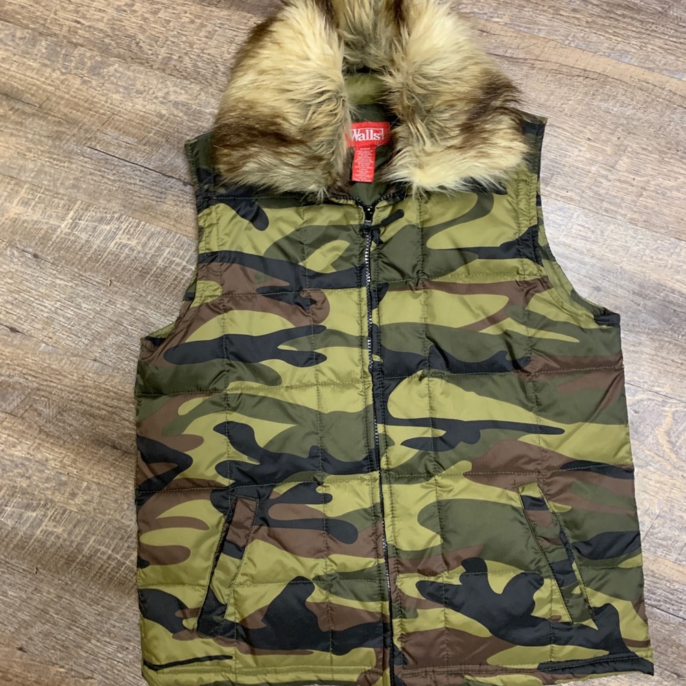 Walls Camo Puffer Vest - Faux Fur Collar - Sz M